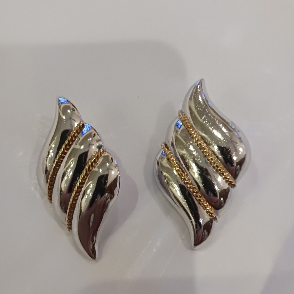 925 & gold earrings.